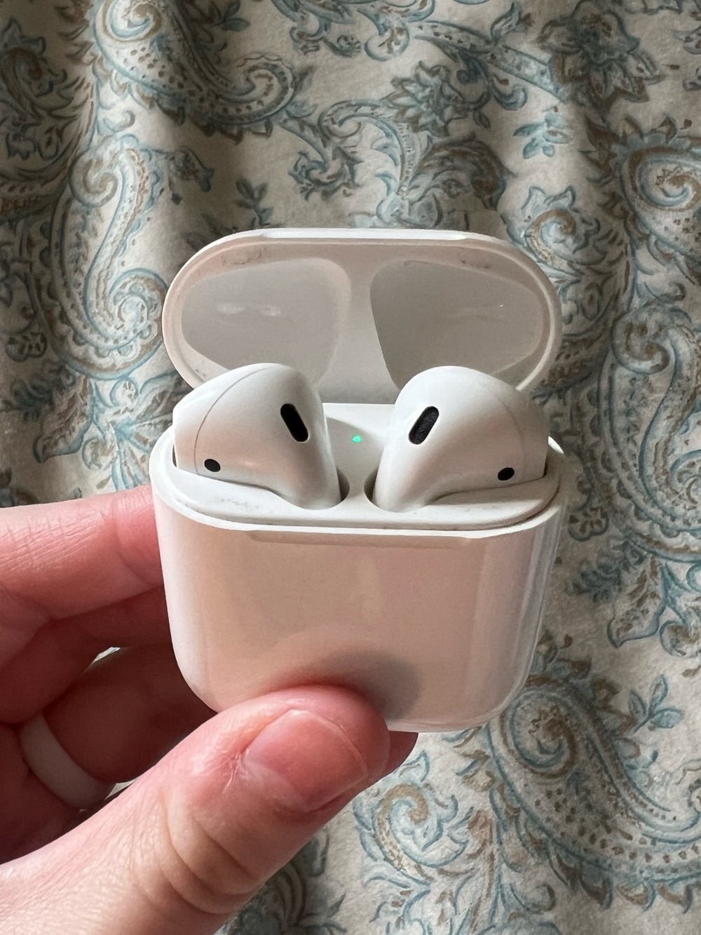 AirPods Series 1